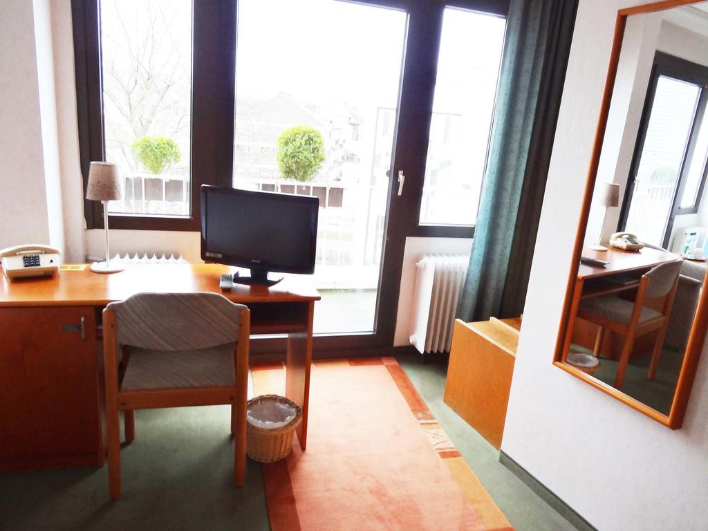 Zentral Hotel Poststuben Κρέφελντ Δωμάτιο φωτογραφία